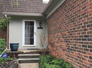 1190 Rolling Hills Dr, Bloomfield Hills, MI 48302