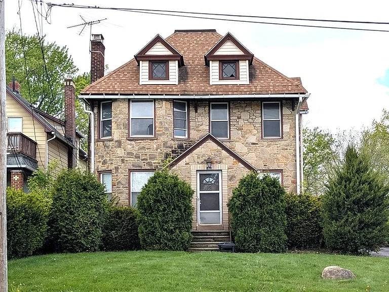 1462 Felton Rd — Photo 1