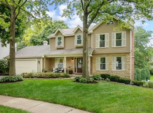 167 Stonegate Ct, Glen Ellyn, IL 60137