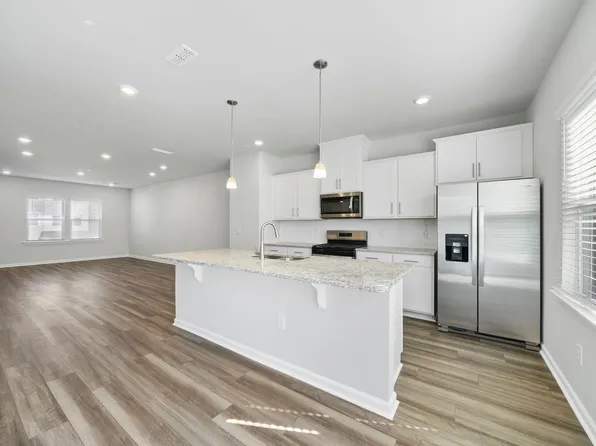 906 Fearless Rd, Durham, NC 27703