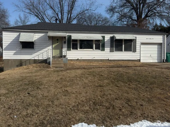 1135 Darr Dr, Saint Louis, MO 63137