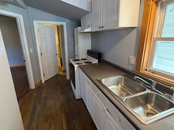 15-27 Mechanic Street, 15-27 Mechanic St #19B, Farmington, NH 03835