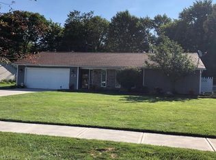 19083 Quail Hollow Dr, Strongsville, OH 44136
