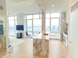 635 W 42nd St APT 44A, New York, NY 10036