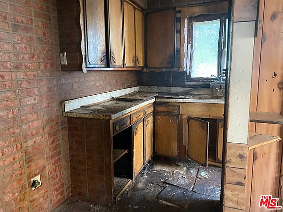 5th image of 619 N Vernon Ave