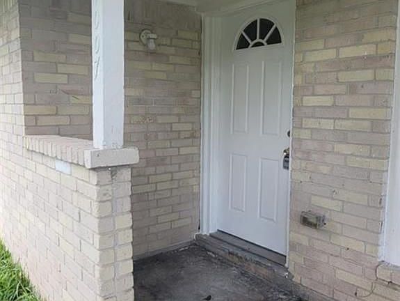 4th image of 11007 Tamworth Dr