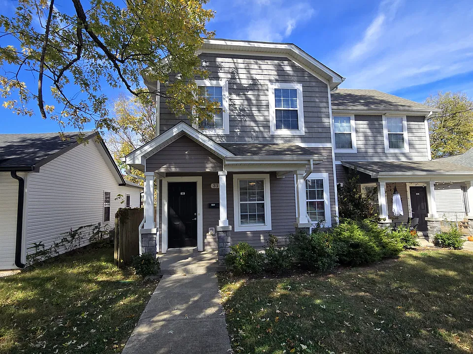 313 Bassett Ave #101