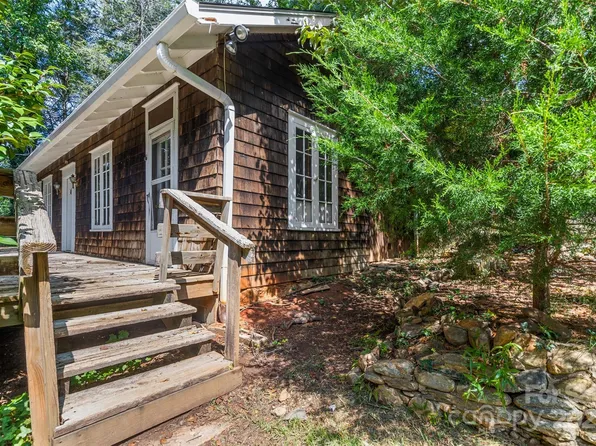 110 Vineyard Rd, Tryon, NC 28782