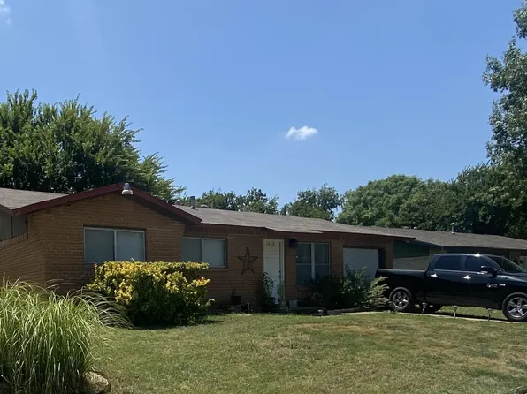 1610 E Lovers Ln, Arlington, TX 76010