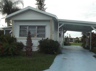 11 Los Gatos Ln, Port Saint Lucie, FL 34952