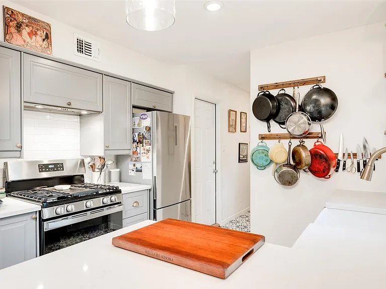 406 Arbor Ln — Photo 34