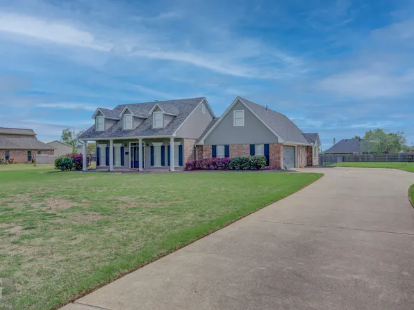 119 Bienville Dr, Bossier City, LA 71111