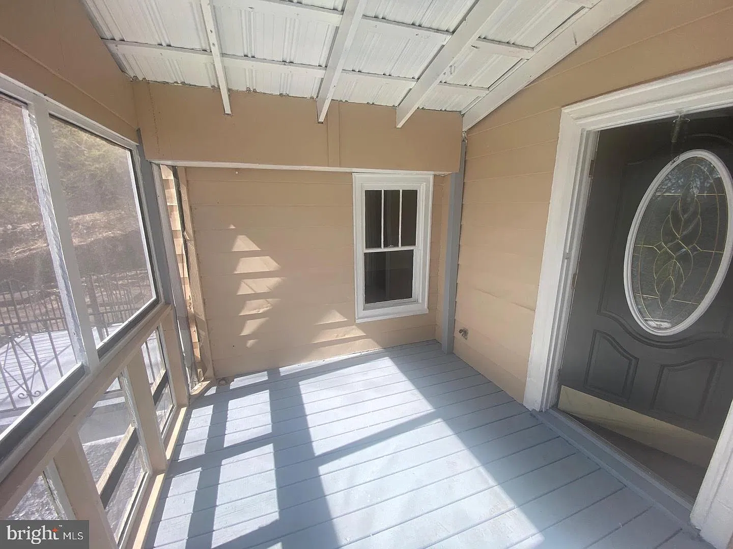 2 bed, 1.5 bath, 1656 sqft, $1,595 — Photo 3