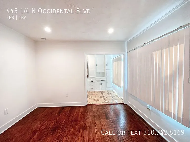 445 1/4 N Occidental Blvd — Photo 6