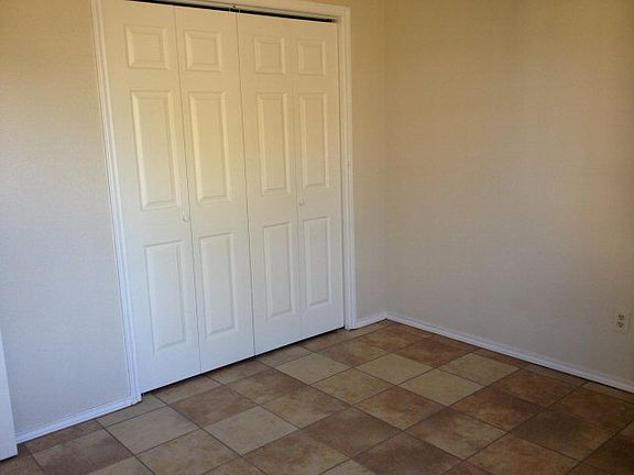 5th image of 408 W 13th St