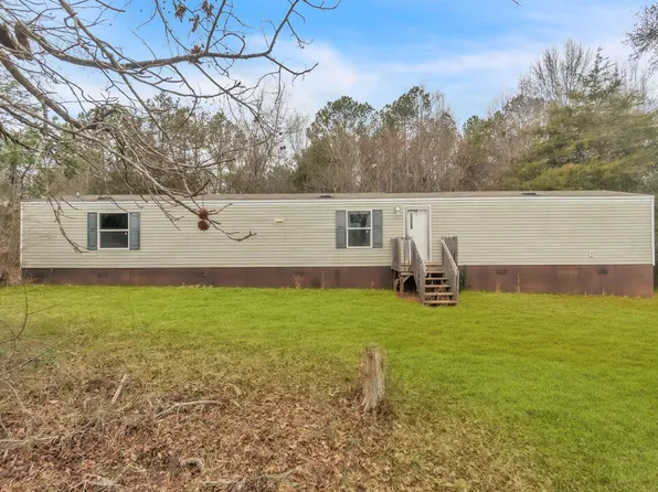 145 Shaw Ridge Dr, Woodruff, SC 29388