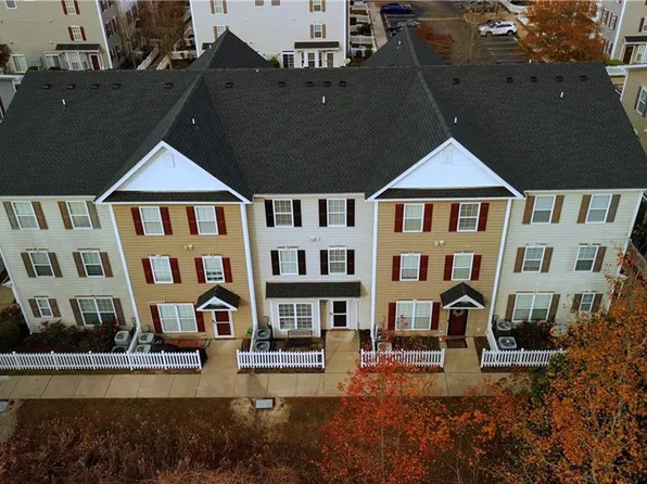 612 Teton Cir, Suffolk, VA 23435