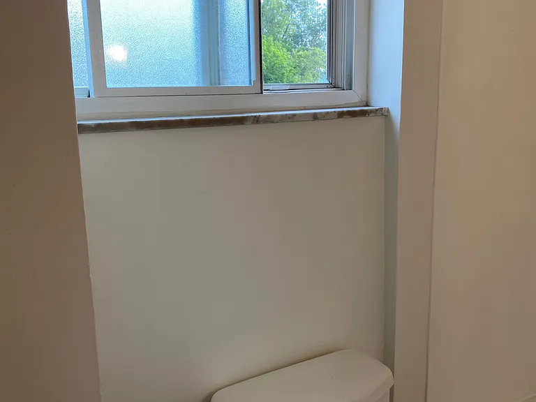 260 Edith St — Photo 19