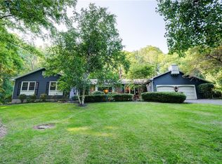 85 Stoney Lonesome Rd, Honeoye Falls, NY 14472