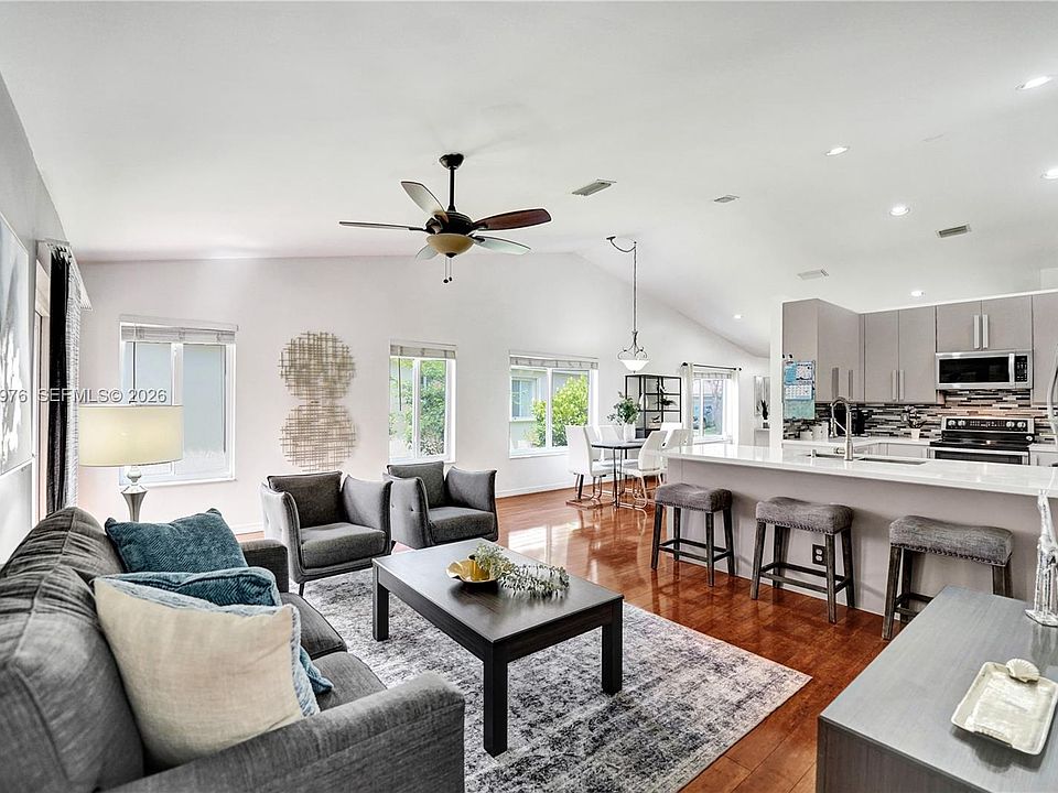 1st image of 4444 Dogwood Cir
