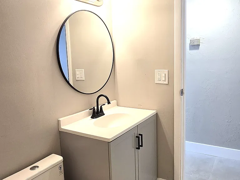 717 SW 75th St #108 — Photo 11