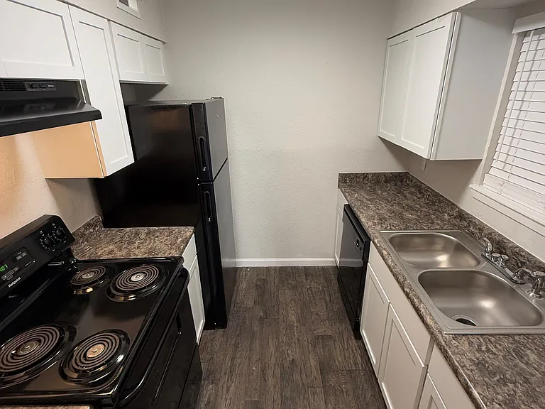 1543 Babcock Rd — Photo 44