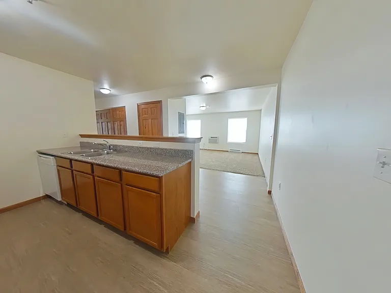 Eagle Point Apartments — Photo 23