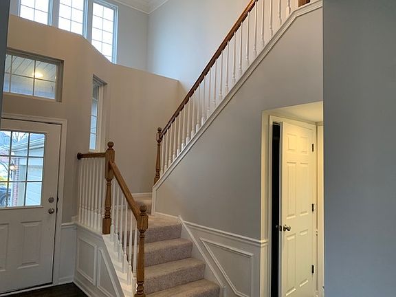 3rd image of 9421 Banbridge Ct