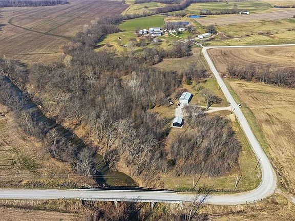 3rd image of 4919 Old Stage Rd