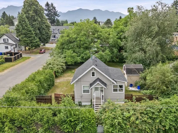46028 King Ave, Chilliwack, BC V2P 3B4