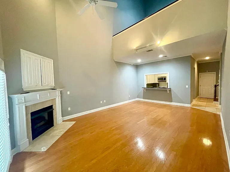 18 Charleston Cir — Photo 5