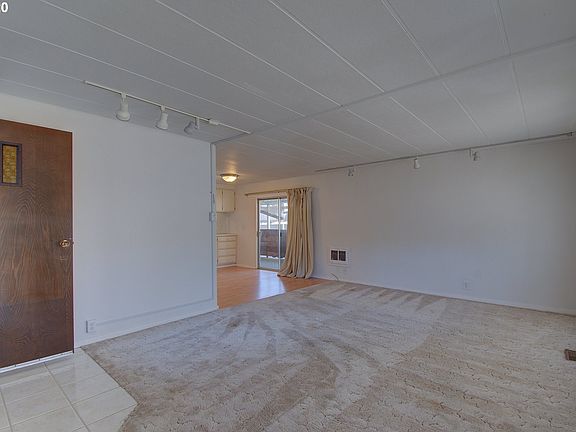 3rd image of 5404 NE 121st Ave Unit 96