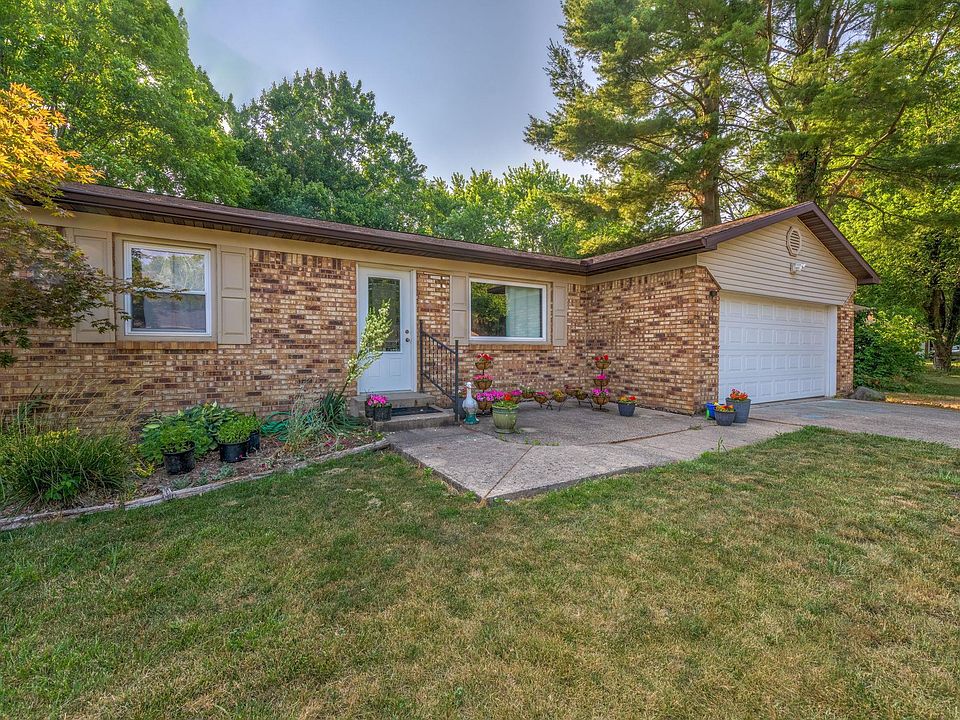 1st image of 4404 Lake Villa Dr