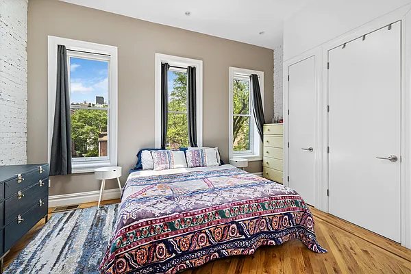 Sold by Douglas Elliman | media 16