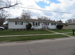 1505 Valli Hi Rd, Norfolk, NE 68701