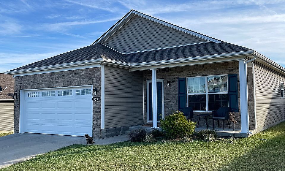 1st image of 724 Amanda Ct