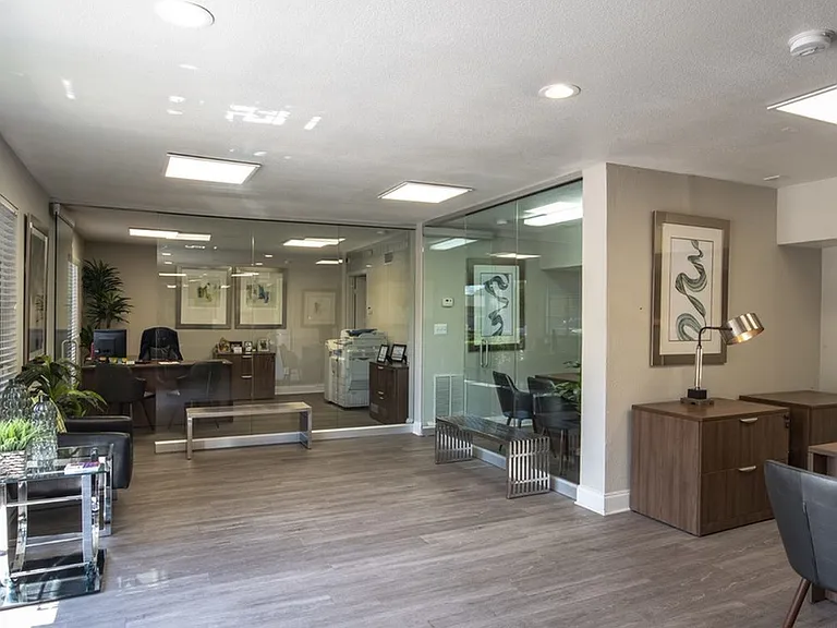 Leasing Office