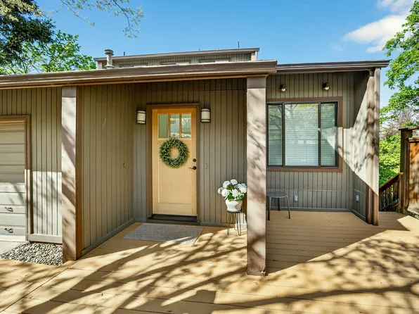 1927 Tamarack Pl, Ashland, OR 97520