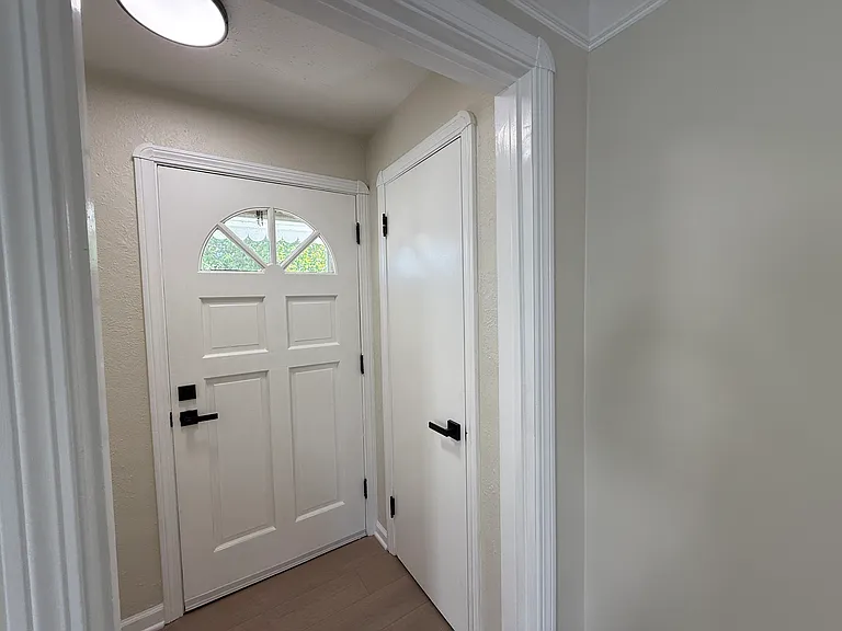 5602 Westlake Ave — Photo 2