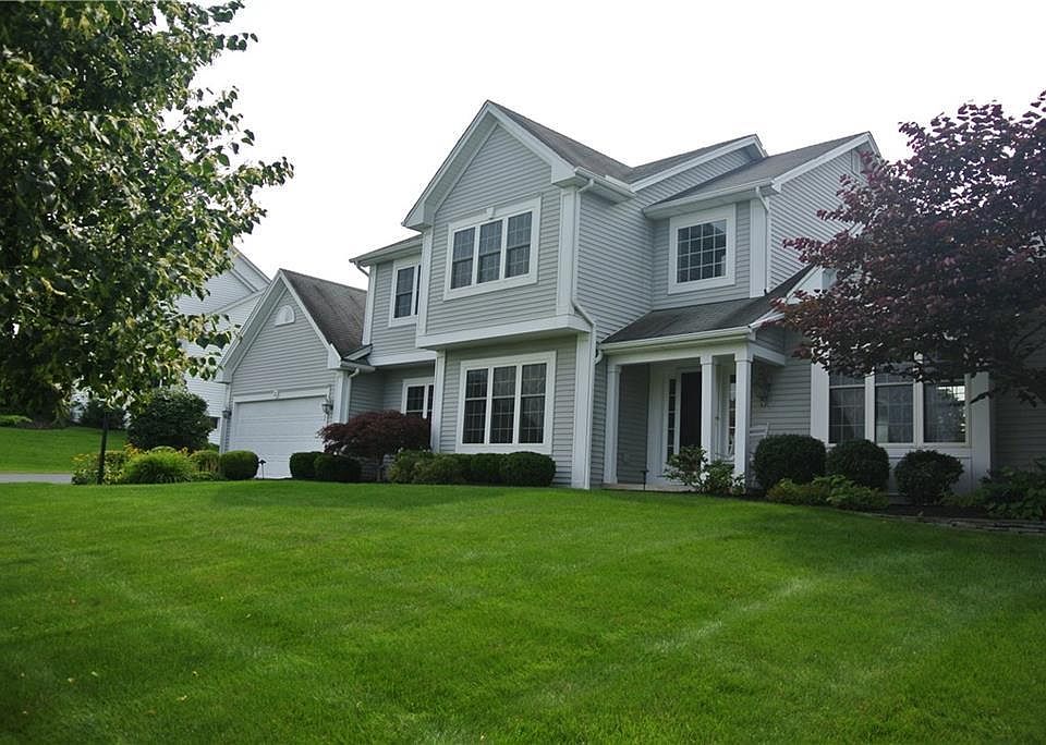 1st image of 3 Crest Wood Cir