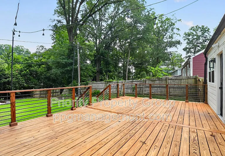 1033 Drummond Ave — Photo 35