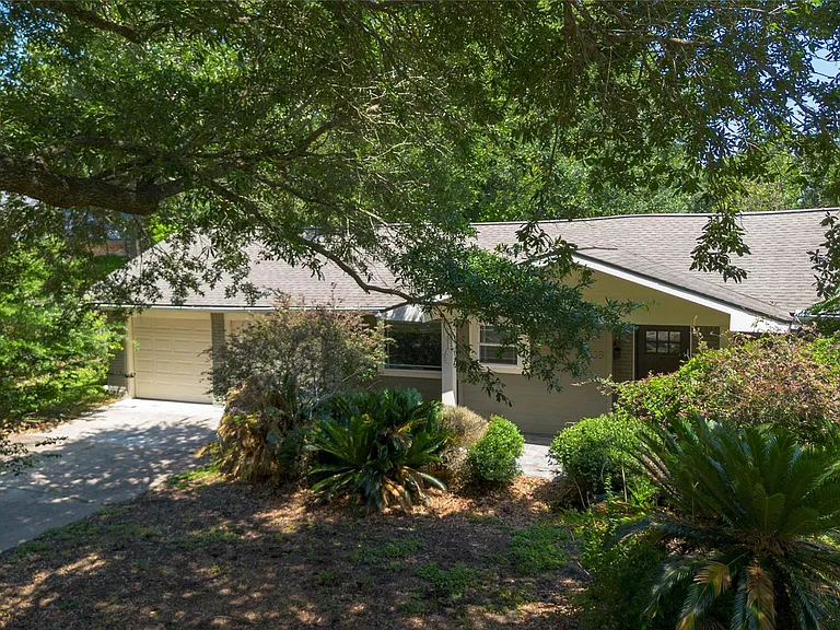 5338 Creekbend Dr — Photo 33