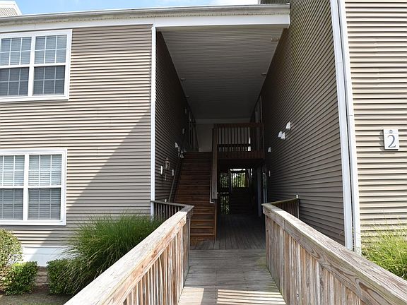 2nd image of 857 Malabu Dr APT 2201