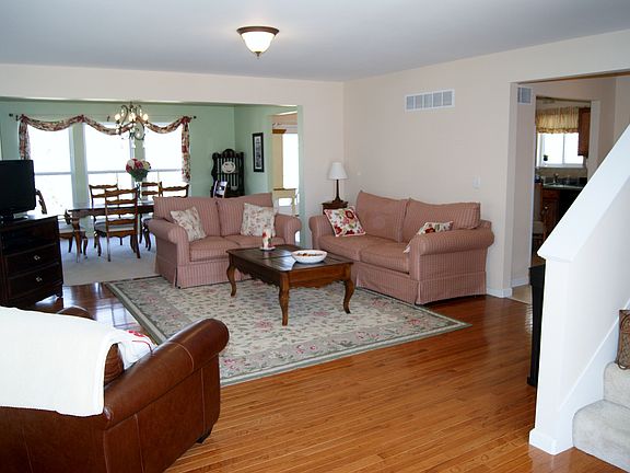 Main floor living room