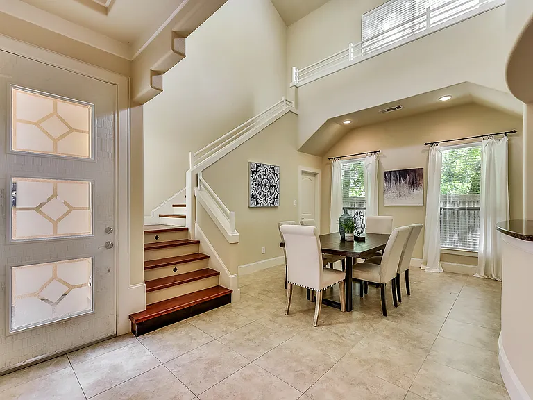 5956 Lewis St — Photo 3