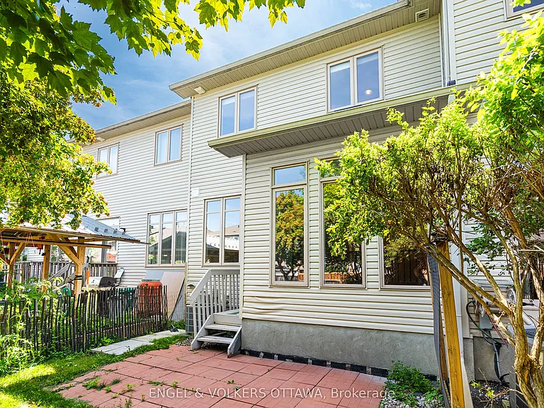729 Nakina Way — Photo 44