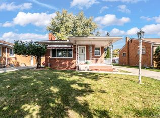18443 Morningside Ave, Eastpointe, MI 48021