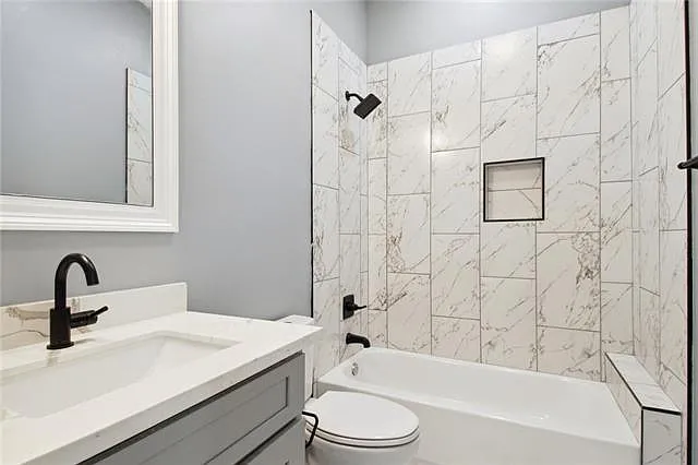2320 Mardi Gras Blvd — Photo 10