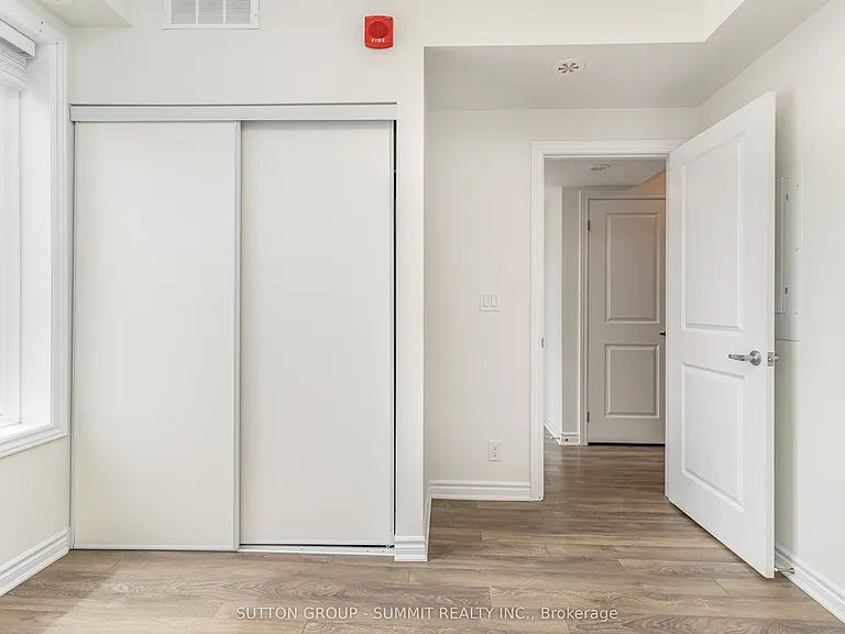 3580 Lake Shore Blvd W #16 — Photo 15