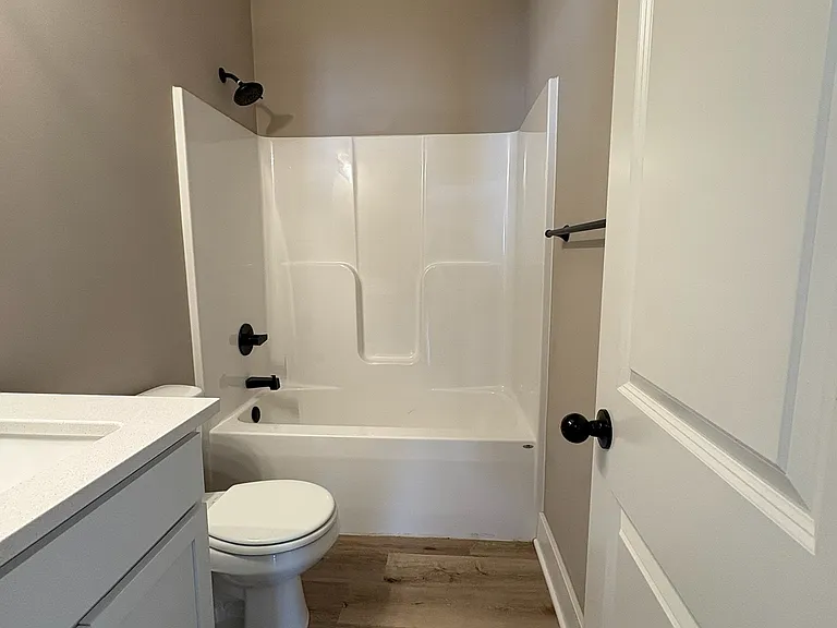 16309 W Lynndale St #16309 — Photo 4